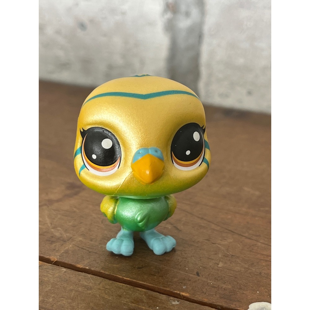 Littlest Pet Shop LPS #2-64 Edie Von Keet Metallic Yellow‎ & Green Parakeet Bird
